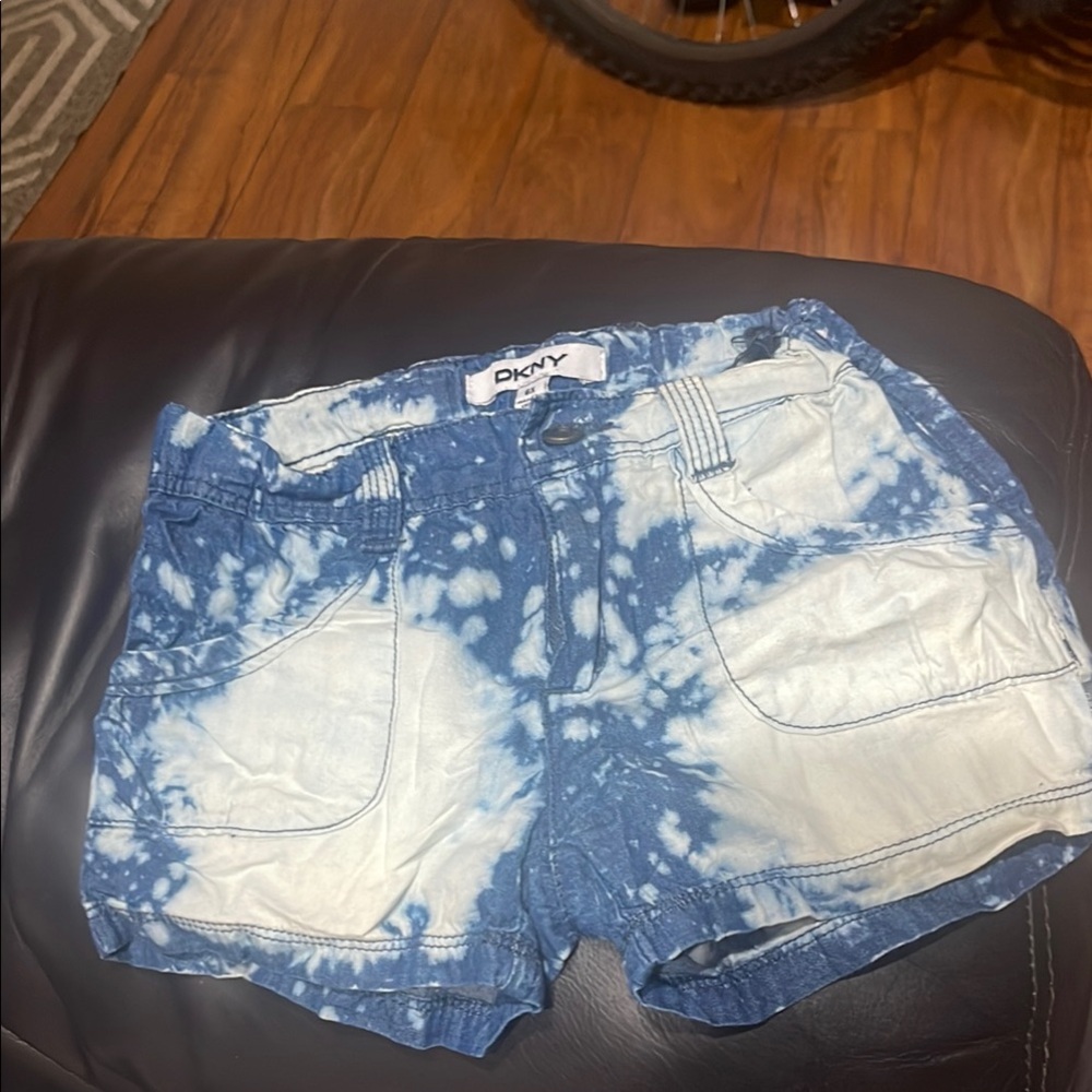 DKNY Blue Tie-Dye Girls's Shorts. Size 6x